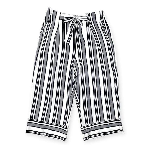 NWT Madison Womens 14 Wide Leg Pants Cropped Navy White Tie Waist Front Pockets - Picture 1 of 14